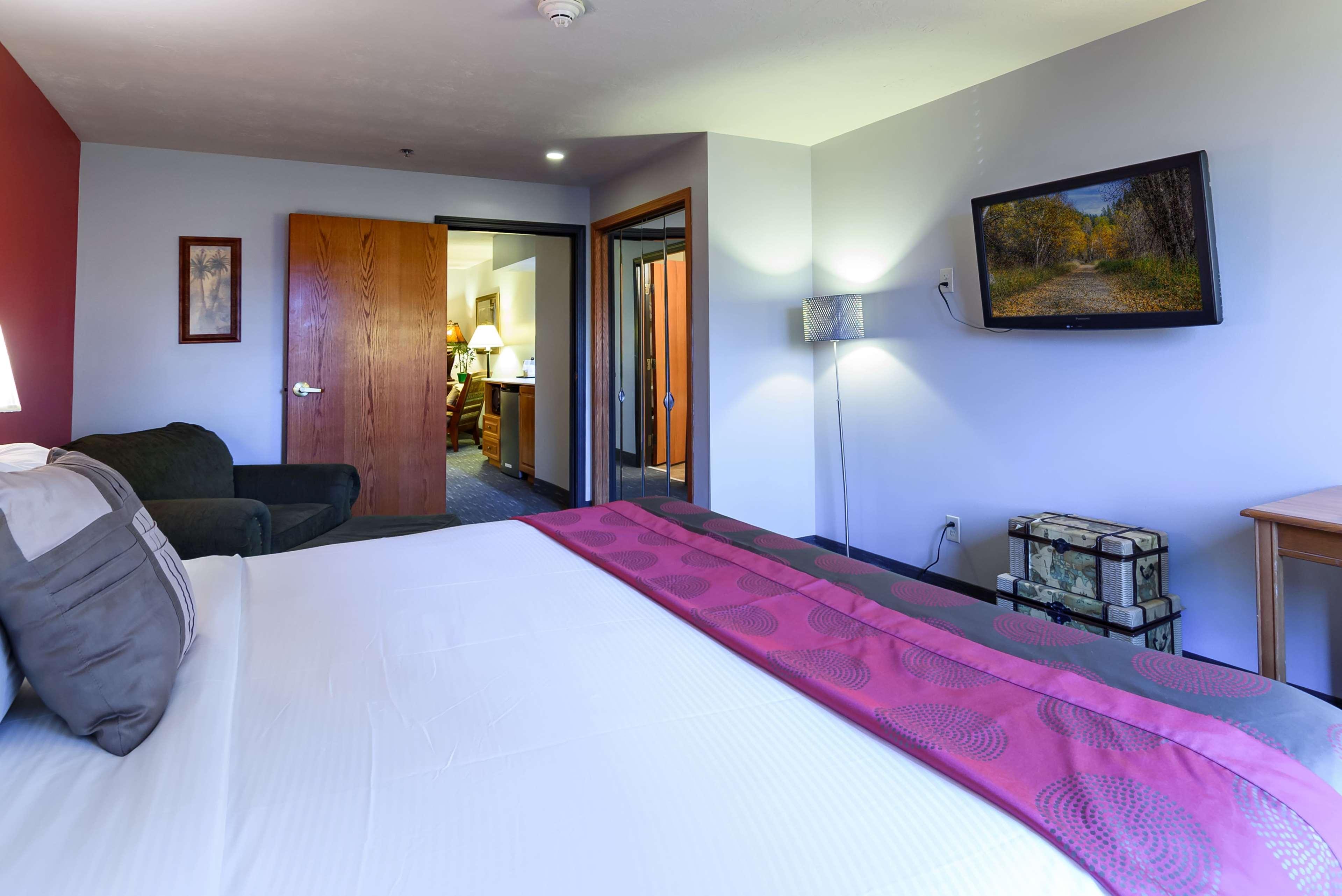 Ramada By Wyndham Sioux Falls Airport - Waterpark Resort & Event Center מראה חיצוני תמונה