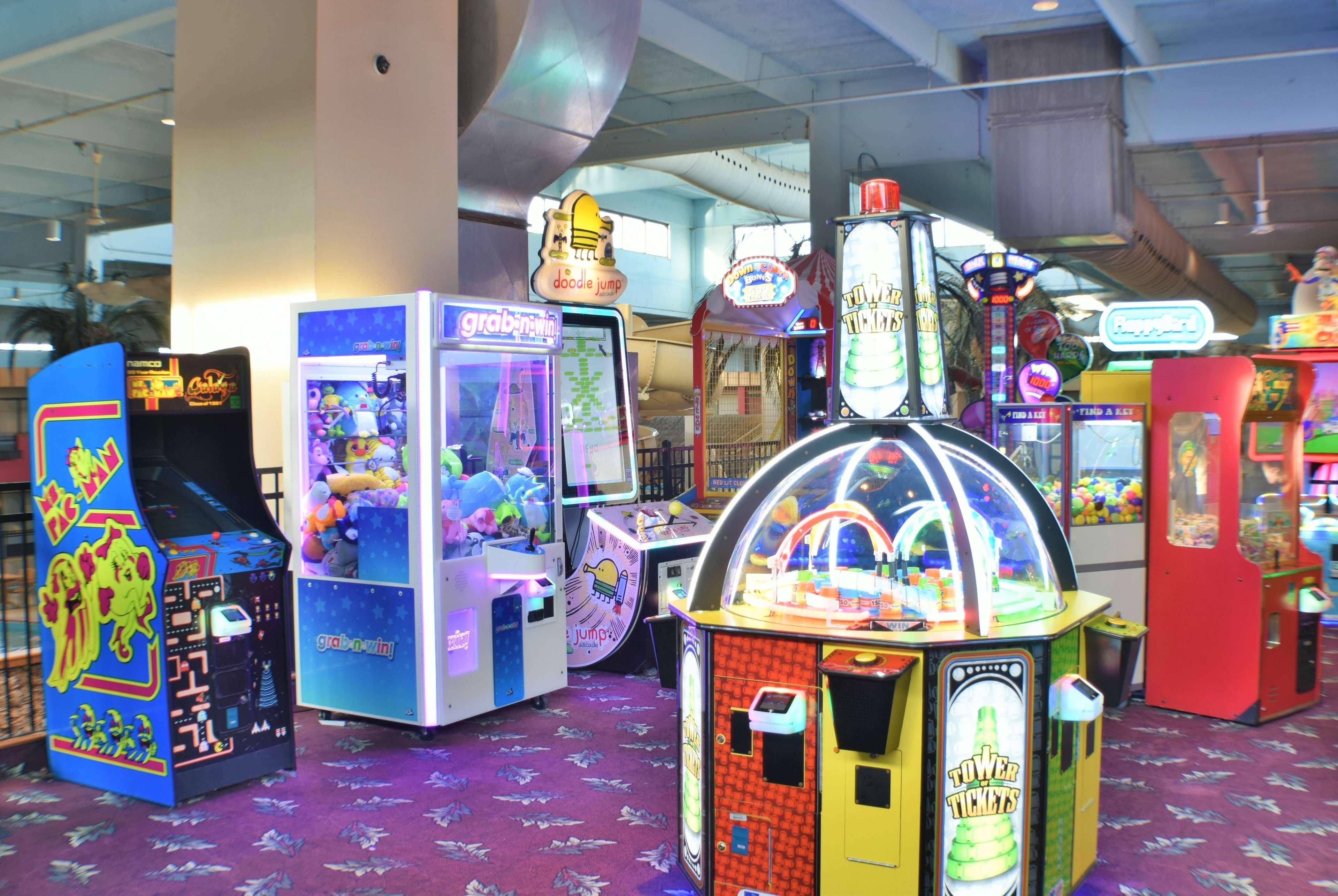Ramada By Wyndham Sioux Falls Airport - Waterpark Resort & Event Center מראה חיצוני תמונה